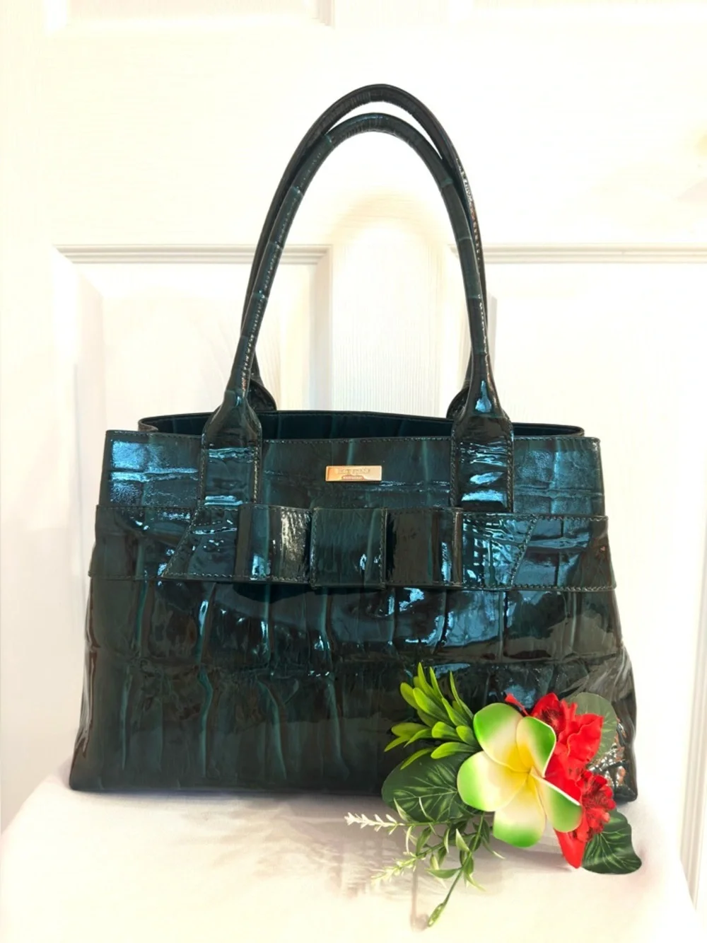 KATE SPADE ~ Emerald Green Croc-Embossed Patent Leather Tote with Bow